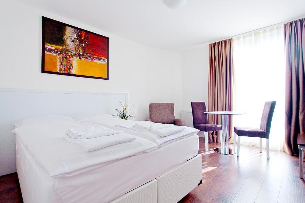Suite Apartments By Livingdowntown Zürih Oda fotoğraf